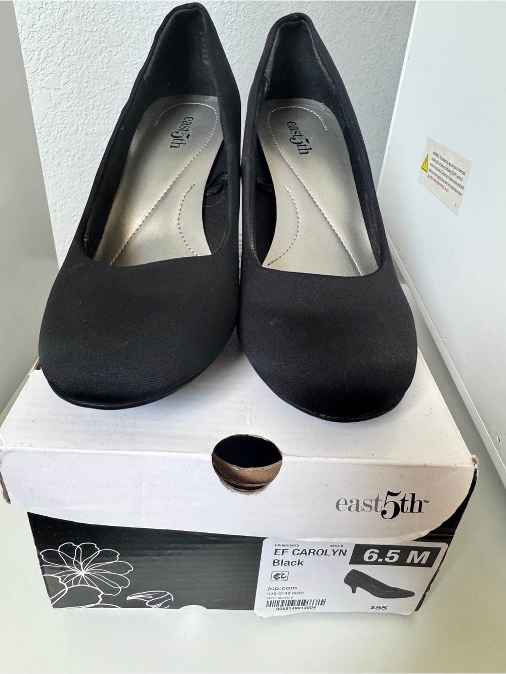 East 5th Black Women's Round-Toe Pumps